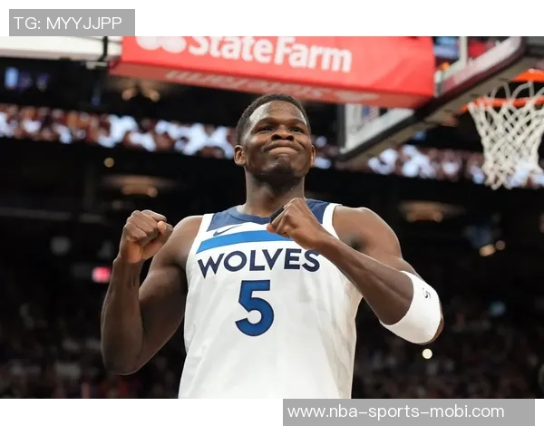 森林狼对华子复出充满信心训练表现令人期待 森林狼对华子复出充满信心训练表现令人期待