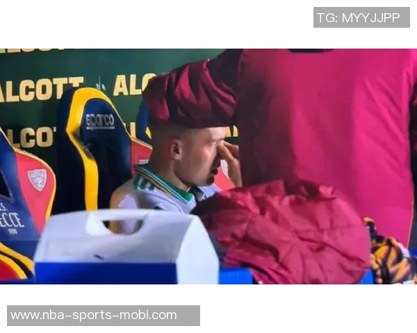 迪马济奥透露多夫比克左股直肌腱撕裂将缺阵四到六周 迪马济奥透露多夫比克左股直肌腱撕裂将缺阵四到六周