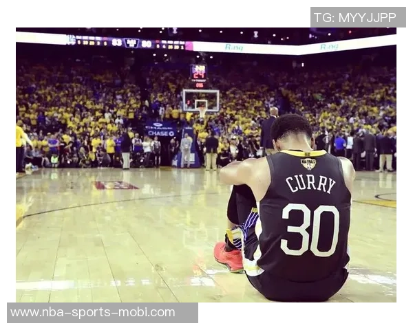 库里追平历史传奇组合记录14个赛季同队再创辉煌GDP组合续写传奇